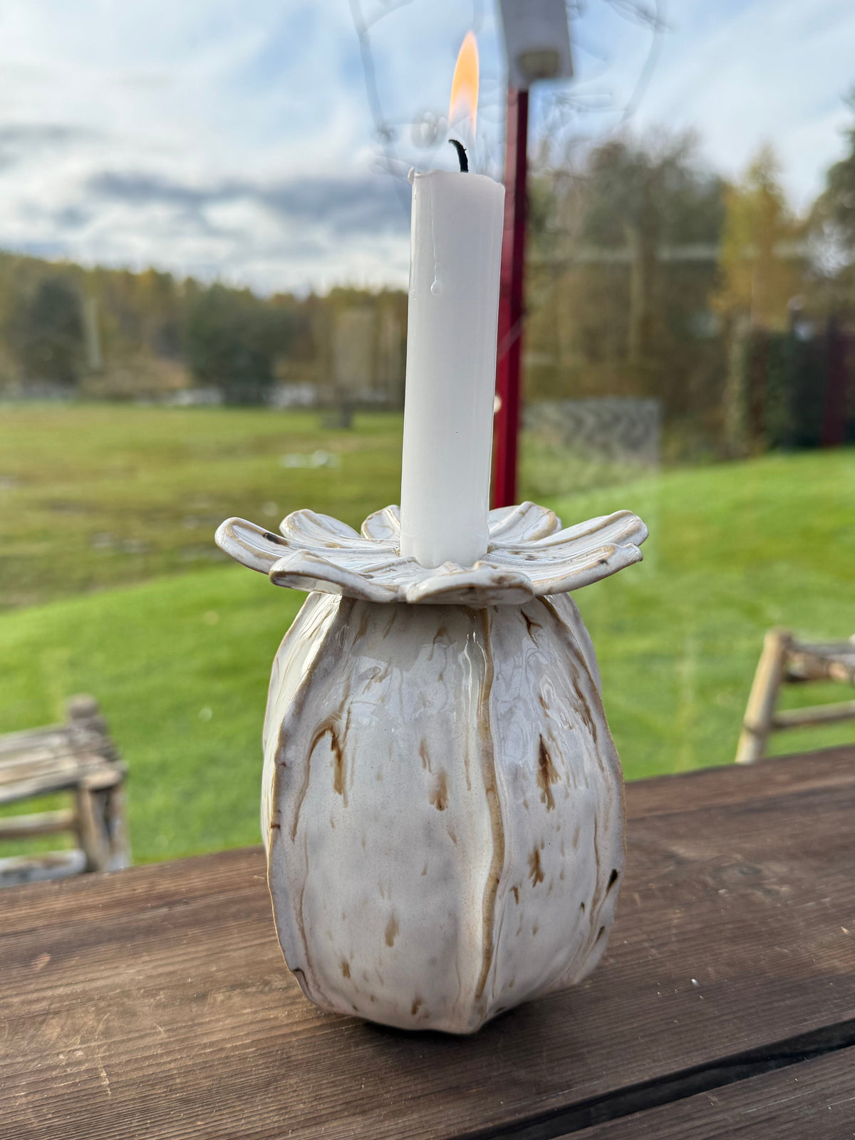 Ljusstake/vas - Vit med bruna fläckar