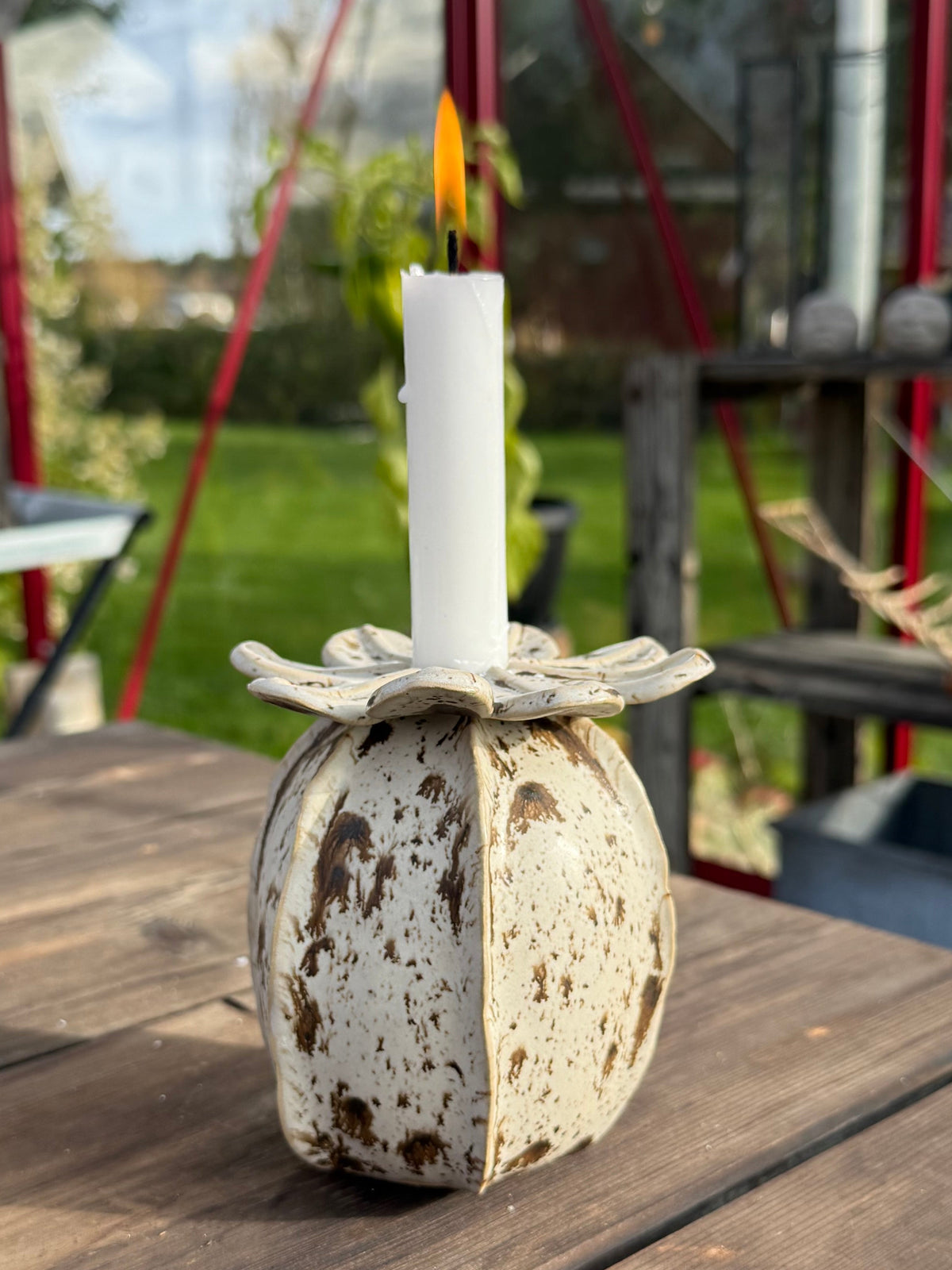 Ljusstake/vas - Brunspräcklig